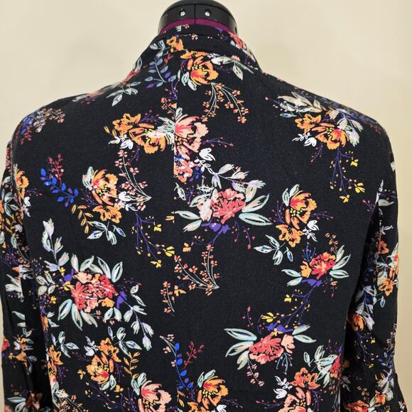 Women's Democracy Black Floral 3/4 Sleeve Open Front Blazer | Size Small - Picture 6 of 11